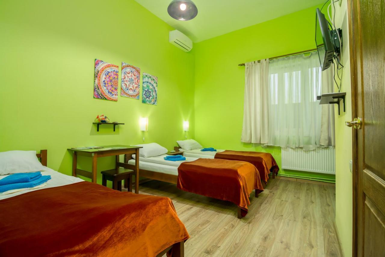 Mini-Hotel Ocean Kiev Buitenkant foto